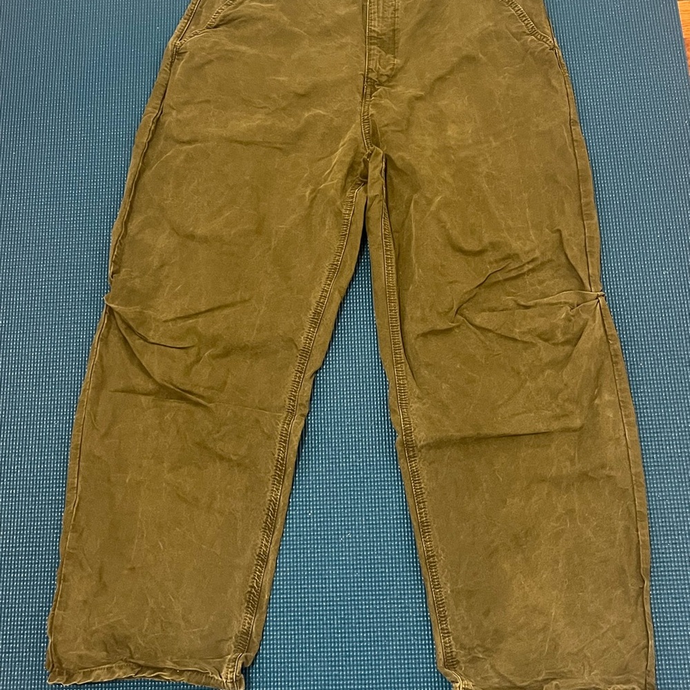 Zara Women's Olive Cargo Pants